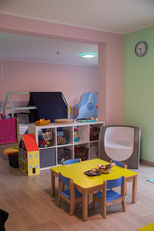 Brouch nursery - baby area 7